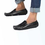 men wearing comfortable loafer